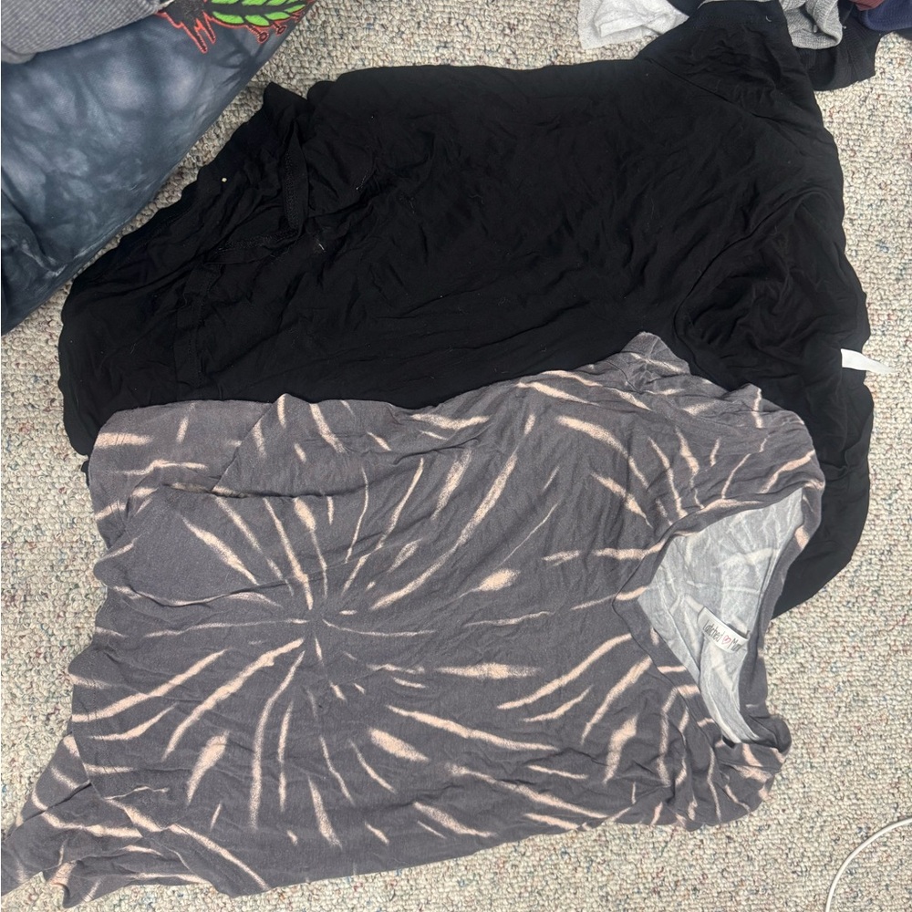 Black Tee + Gray Tie-Dye Tee - Casual Short Sleeve Tops